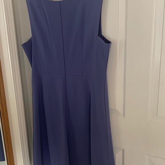 Timeless Lafayette 148 New York business wear - Picture 5 of 8